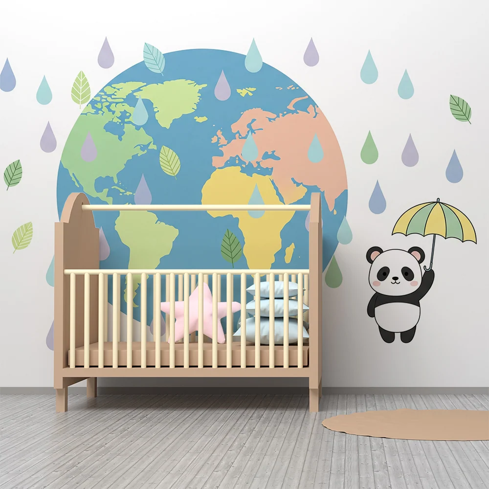 Dětská pokojová tapeta | Šťastný panda pod deštěm se světem v pozadí