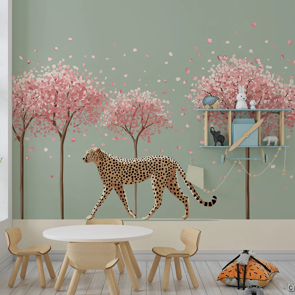 Kinderzimmer Tapete | Eleganter Leopard unter blühenden Kirschbäumen