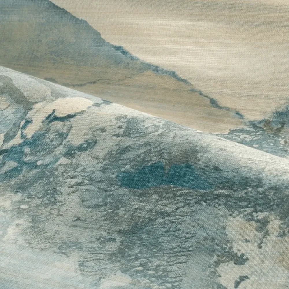 Nástěnná malba z abaki s horským motivem HORIZON - BLEU BEIGE DORÉ modrá s béžovou