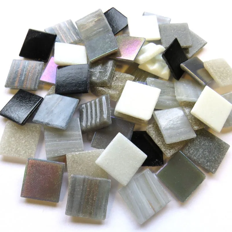 Skleněná mozaika šedá směs 20mm