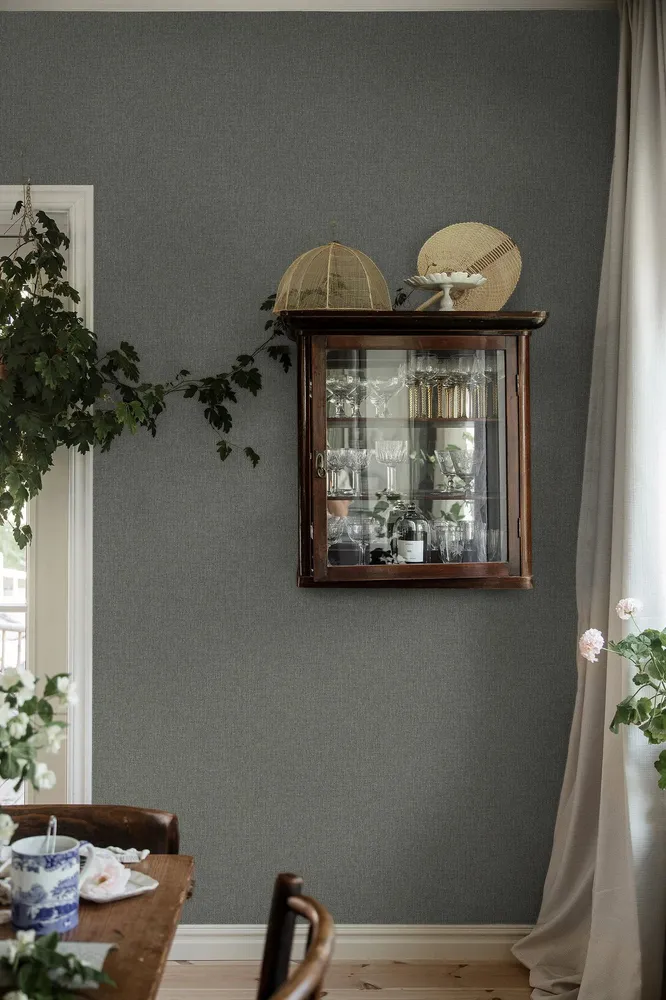 Tapeta se strukturou napodobující plátno WEAVER’S WALL zelená