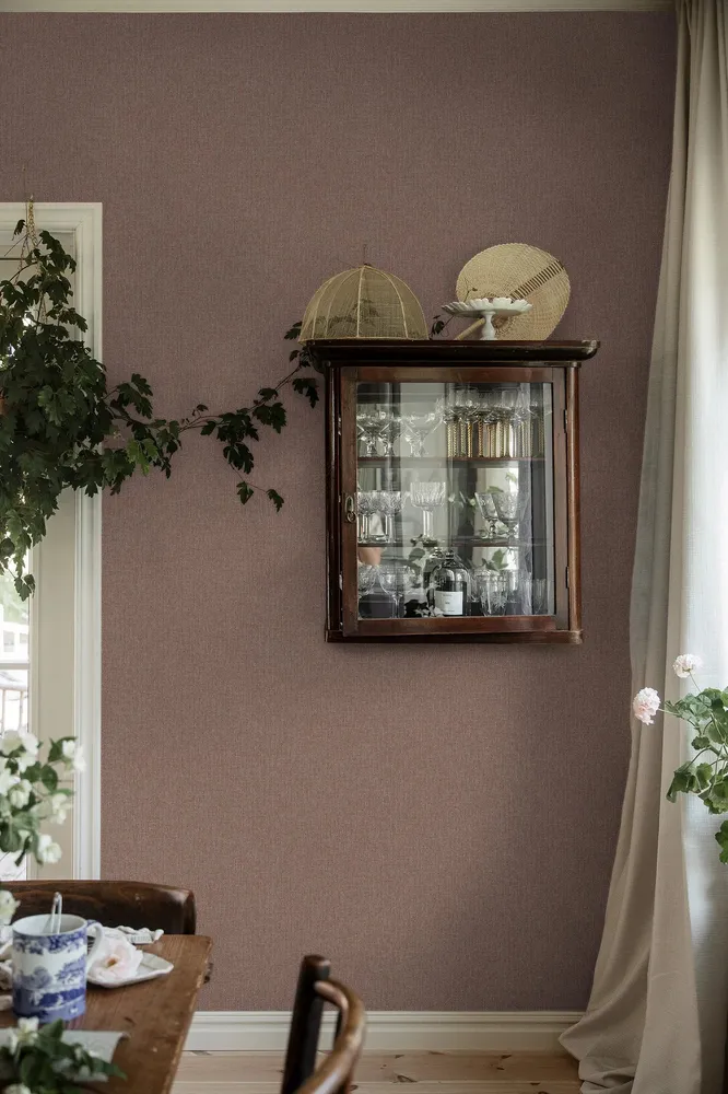 Tapeta se strukturou napodobující plátno WEAVER’S WALL hnědá