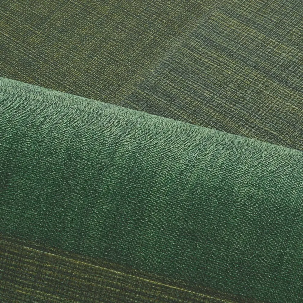 Tapeta strukturovaná geometrická patchwork napodobující tkaninu MESTIZO - VERT ÊT lesní zelená