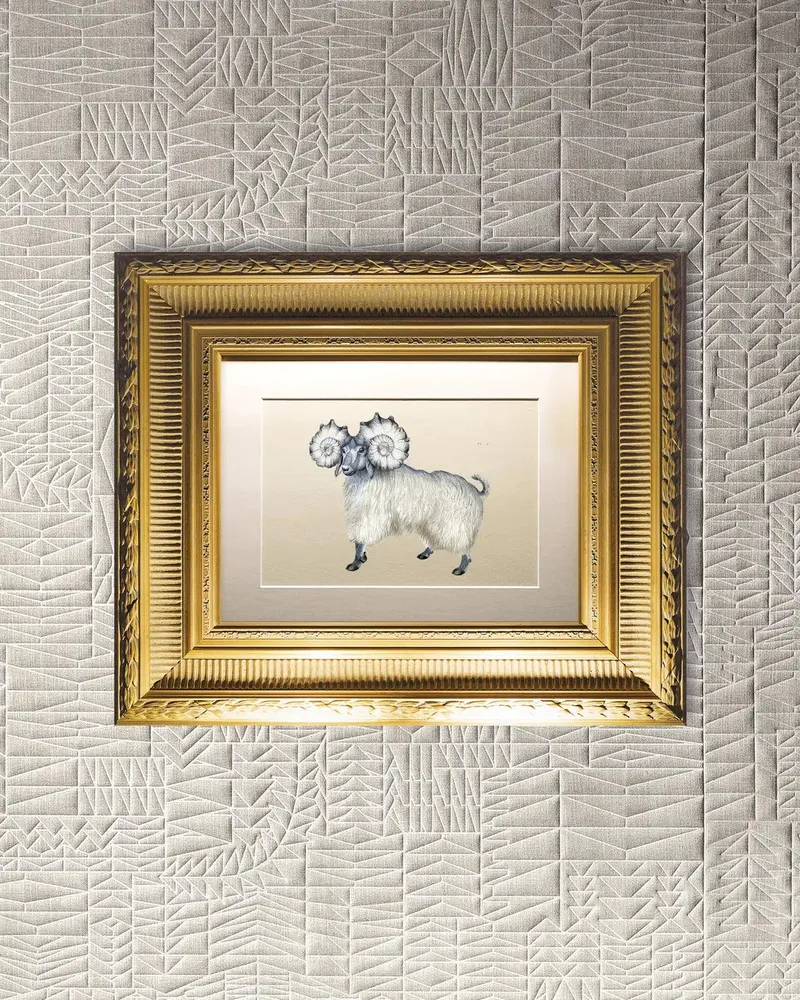 Textilní strukturovaná 3D tapeta s geometrickým vzorem POGO GOAT světle béžová