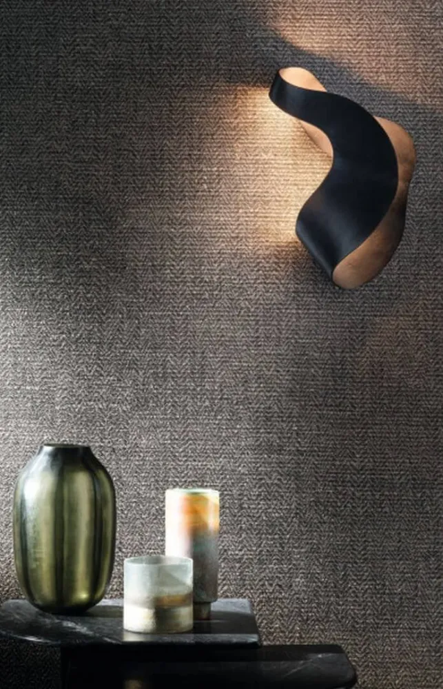Textilní tapeta se strukturou herringbone ELBERT - NOIR DE LUNE černobílá