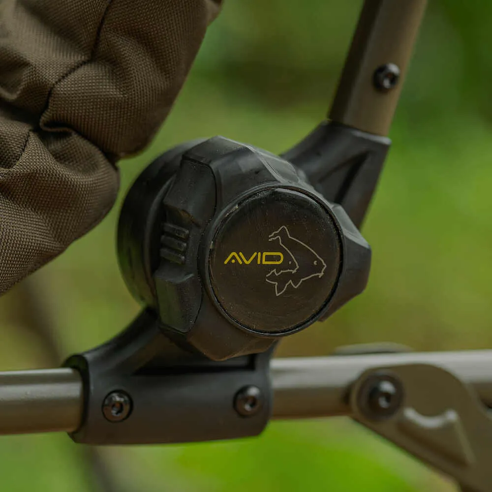 Židle Avid Carp Benchmark Leveltech Lehátko