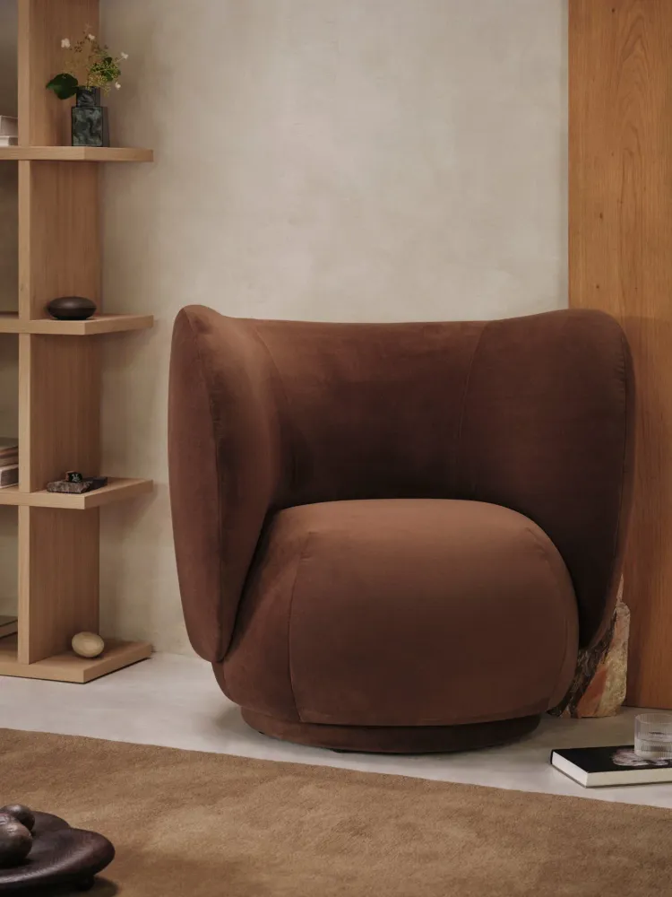 Křeslo otočné RICO LOUNGE Bohatý samet hnědý