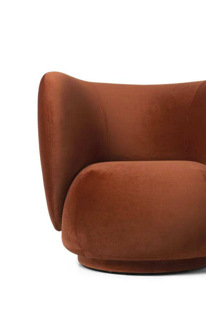Křeslo RICO LOUNGE Bohatá sametová rdzavá