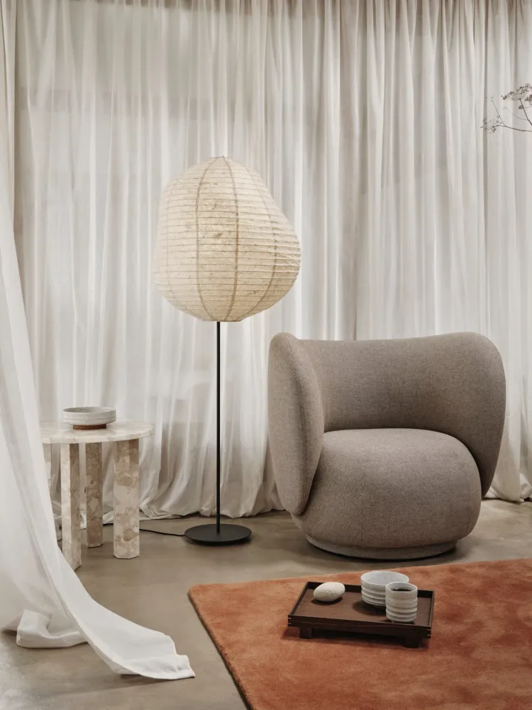 Křeslo RICO LOUNGE Hlavní řada Flax kávový