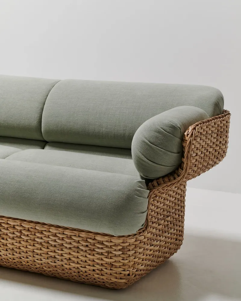 Sofa pro 2 osoby BASKET modrá s ratanem